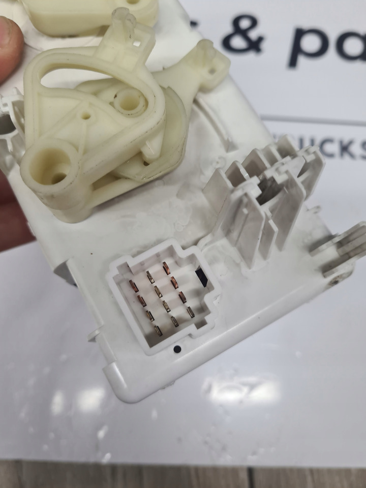 PANEL KLIMATYZACJI NAWIEWU RENAULT DXI LIFT GAMA D WIDE VOLVO FL FE LIFT - Heating/ Ventilation: picture 5 PANEL KLIMATYZACJI NAWIEWU RENAULT DXI LIFT GAMA D WIDE VOLVO FL FE LIFT - Heating/ Ventilation: picture 5