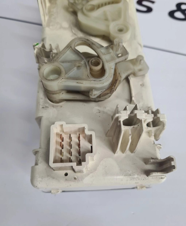 PANEL OGRZEWANIA KLIMATYZACJI NAWIEWU RENAULT DXI LIFT VOLVO FL FE LIFT - Heating/ Ventilation: picture 3 PANEL OGRZEWANIA KLIMATYZACJI NAWIEWU RENAULT DXI LIFT VOLVO FL FE LIFT - Heating/ Ventilation: picture 3