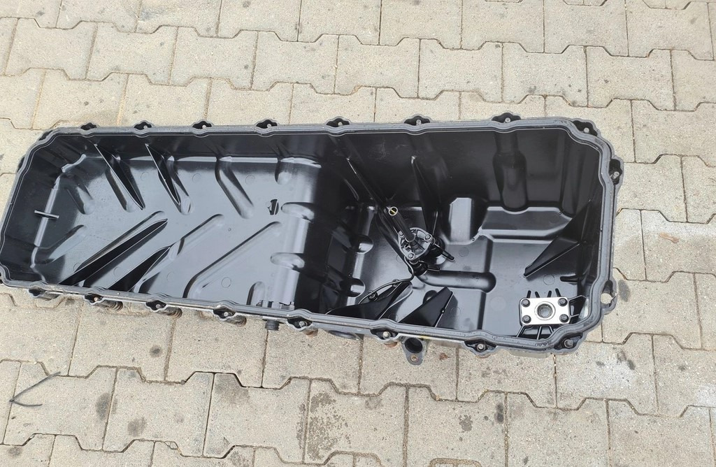 RENAULT MISA MISKA OLEJOWA SILNIKA RENAULT MAGNUM DXI 13 - Oil pan for Truck: picture 3 RENAULT MISA MISKA OLEJOWA SILNIKA RENAULT MAGNUM DXI 13 - Oil pan for Truck: picture 3