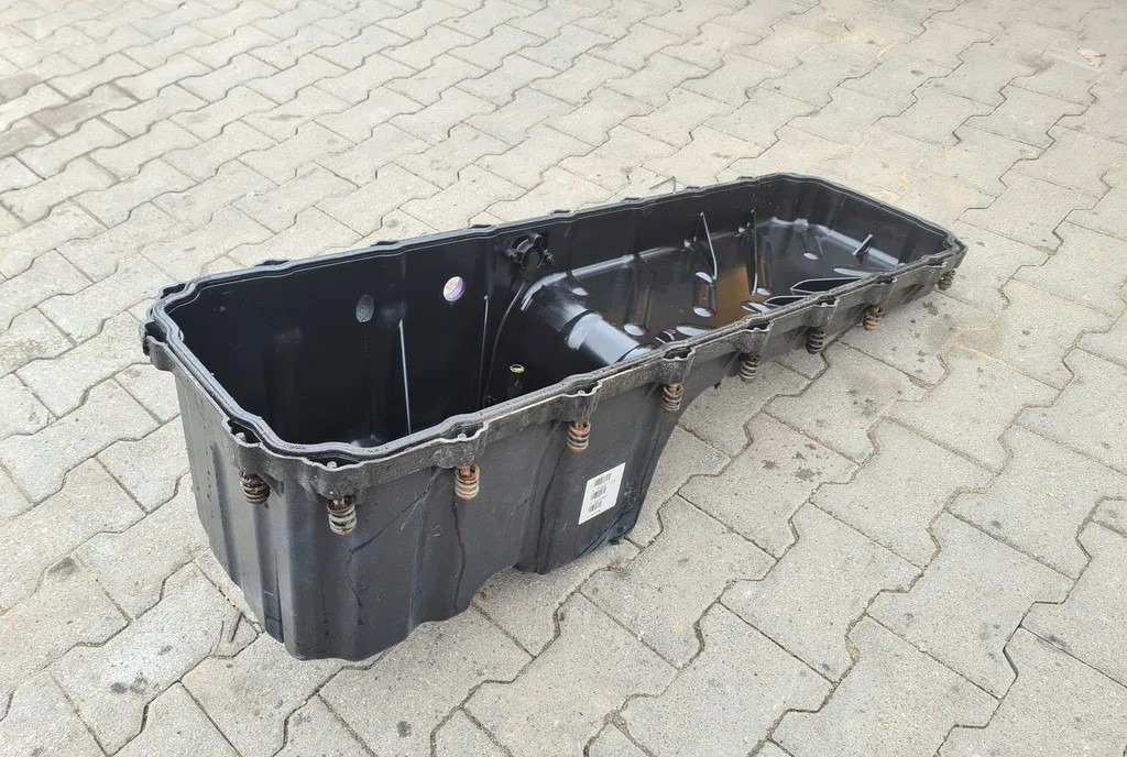 RENAULT MISA MISKA OLEJOWA SILNIKA RENAULT MAGNUM DXI 13 - Oil pan for Truck: picture 1 RENAULT MISA MISKA OLEJOWA SILNIKA RENAULT MAGNUM DXI 13 - Oil pan for Truck: picture 1