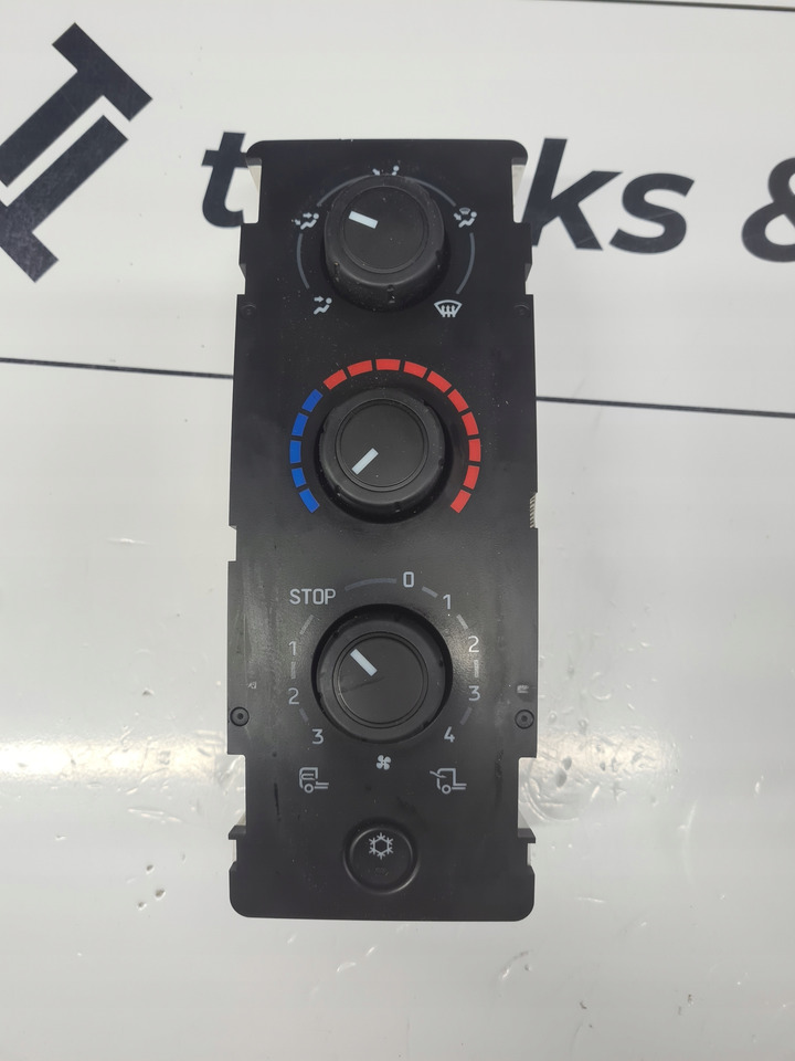 RENAULT PANEL KLIMATYZACJI NAWIEWU RENAULT DXI LIFT GAMA D WIDE VOLVO FL FE LIFT - Heating/ Ventilation for Truck: picture 2 RENAULT PANEL KLIMATYZACJI NAWIEWU RENAULT DXI LIFT GAMA D WIDE VOLVO FL FE LIFT - Heating/ Ventilation for Truck: picture 2