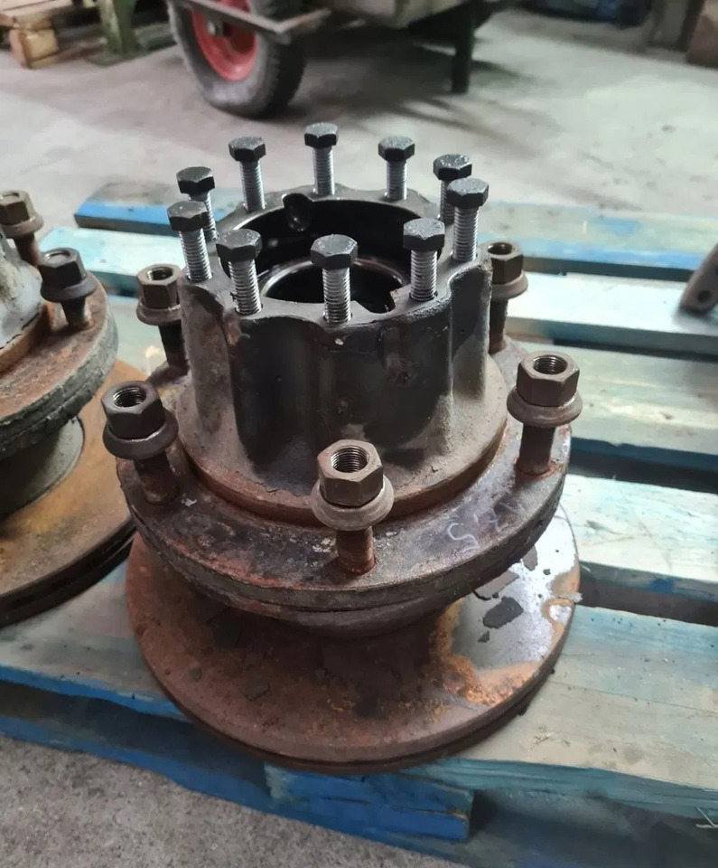 RENAULT PIASTA KOMPLETNA TYŁ 17.5 6 SZPILEK - Hub: picture 1 RENAULT PIASTA KOMPLETNA TYŁ 17.5 6 SZPILEK - Hub: picture 1