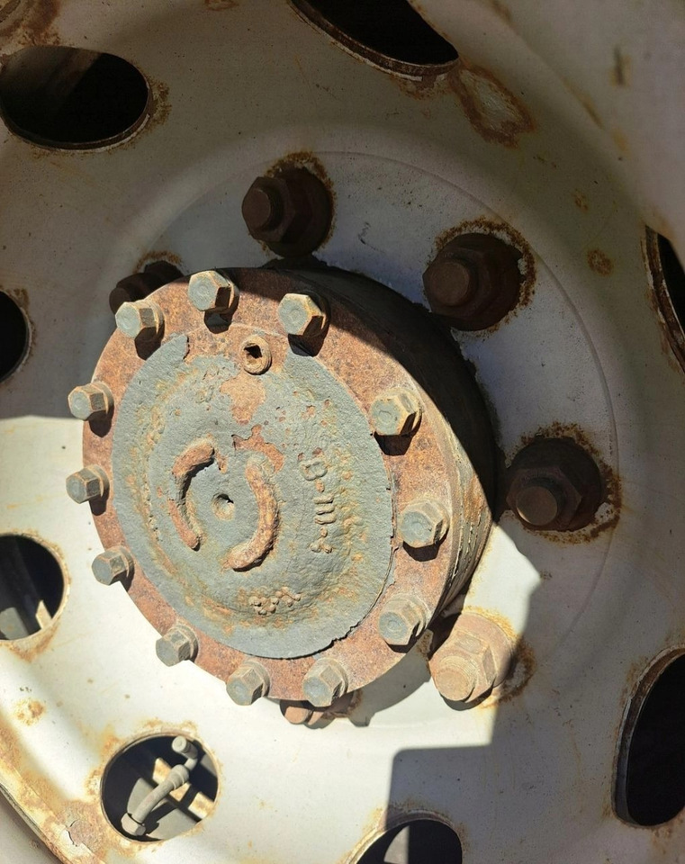 RENAULT PIASTA KOMPLETNA TYŁ 19.5 8 SZPILEK - Hub: picture 4 RENAULT PIASTA KOMPLETNA TYŁ 19.5 8 SZPILEK - Hub: picture 4