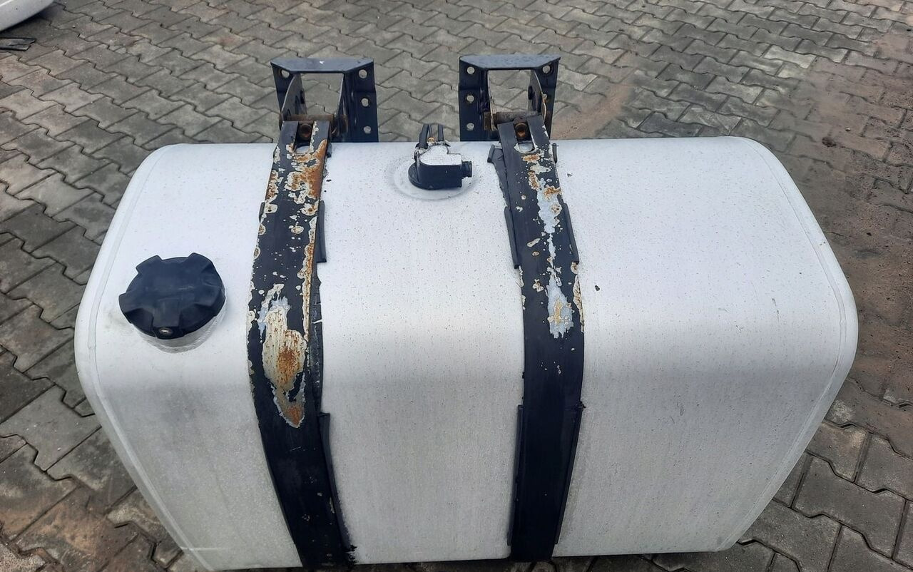 Renault ZBIORNIK PALIWA RENAULT GAMA RANGE T 100/70/70 20503505 - Fuel tank for Truck: picture 1 Renault ZBIORNIK PALIWA RENAULT GAMA RANGE T 100/70/70 20503505 - Fuel tank for Truck: picture 1