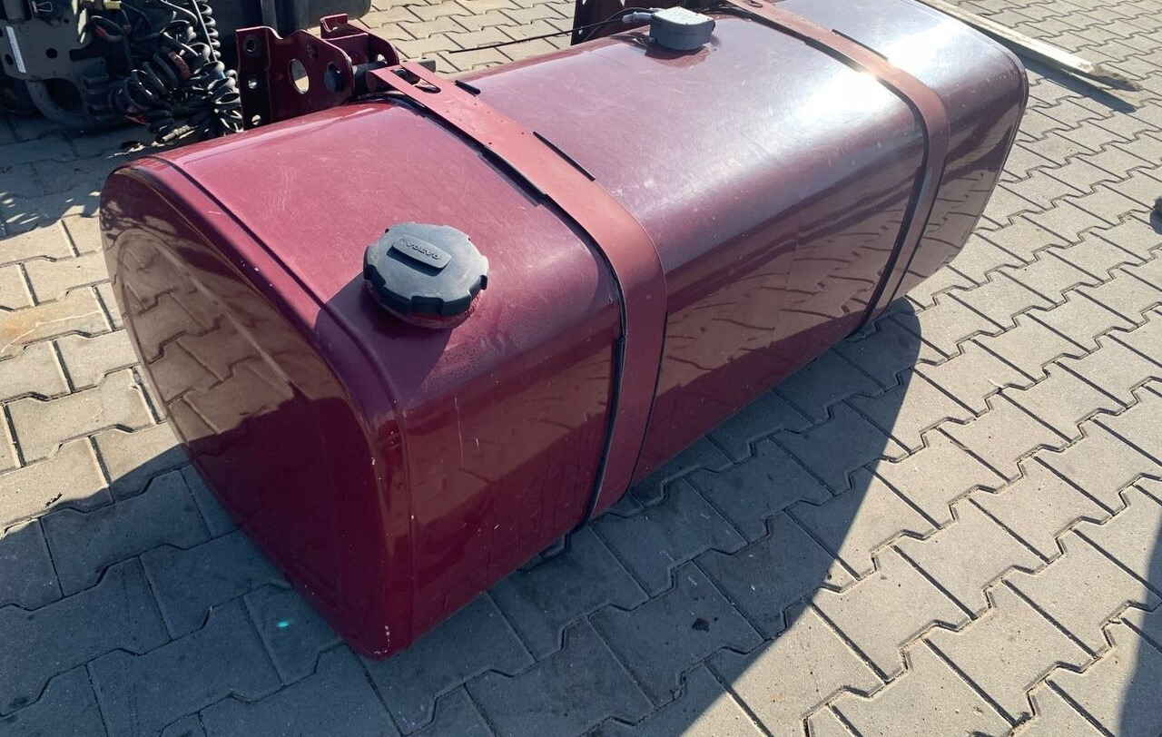 Renault ZBIORNIK PALIWA RENAULT GAMA T LOW DECK 150x69x56 1 - Fuel tank for Truck: picture 1 Renault ZBIORNIK PALIWA RENAULT GAMA T LOW DECK 150x69x56 1 - Fuel tank for Truck: picture 1