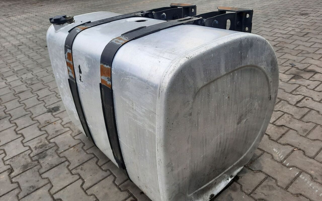 Renault ZBIORNIK PALIWA RENAULT GAMA T RANGE 100/70/70 21655306 - Fuel tank for Truck: picture 4 Renault ZBIORNIK PALIWA RENAULT GAMA T RANGE 100/70/70 21655306 - Fuel tank for Truck: picture 4