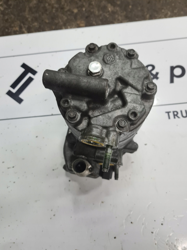 SANDEN SPRĘŻARKA KOMPRESOR KLIMATYZACJI POSTOJOWEJ VOLVO FH 4 FM 4 - AC compressor for Truck: picture 4 SANDEN SPRĘŻARKA KOMPRESOR KLIMATYZACJI POSTOJOWEJ VOLVO FH 4 FM 4 - AC compressor for Truck: picture 4