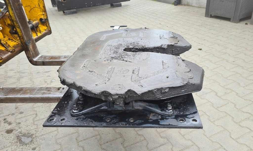 SIODŁO BLACHA PŁASKA HOLLAND FORD F-MAX CARGO - Fifth wheel coupling: picture 2 SIODŁO BLACHA PŁASKA HOLLAND FORD F-MAX CARGO - Fifth wheel coupling: picture 2