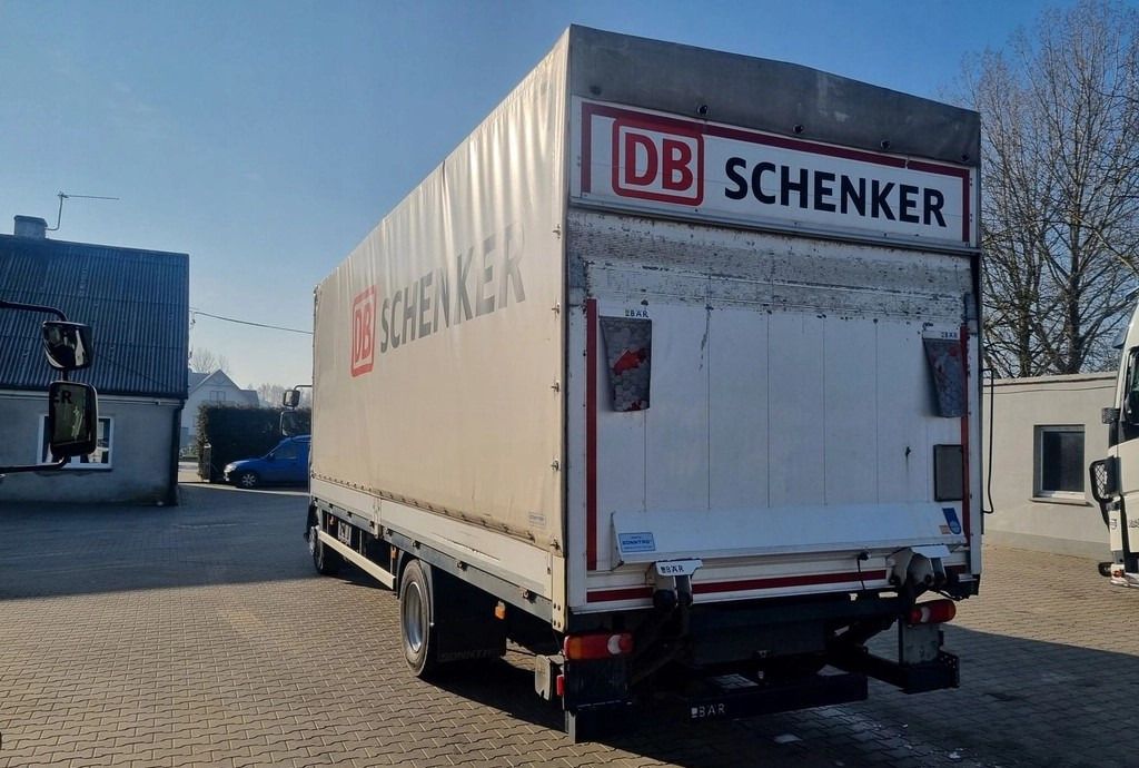 SONNTAG SONNTAG, 7,30x2,50x2,50 - Curtainsider truck: picture 3 SONNTAG SONNTAG, 7,30x2,50x2,50 - Curtainsider truck: picture 3