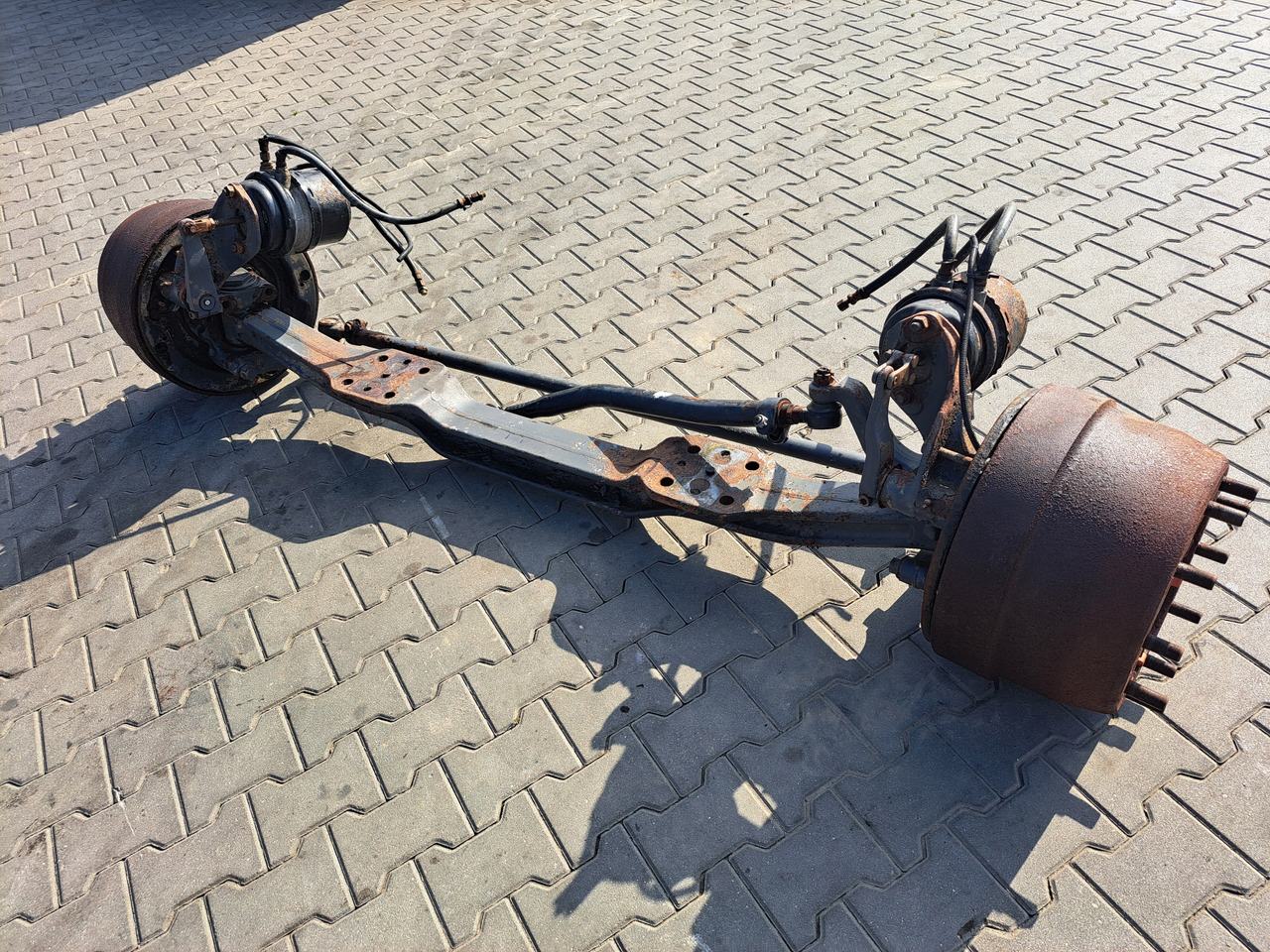 VOLVO BELKA OŚ PRZEDNIA ZWROTNICE BĘBNY PIASTY VOLVO FH FM 9 12 13 16 - Front axle for Truck: picture 5 VOLVO BELKA OŚ PRZEDNIA ZWROTNICE BĘBNY PIASTY VOLVO FH FM 9 12 13 16 - Front axle for Truck: picture 5