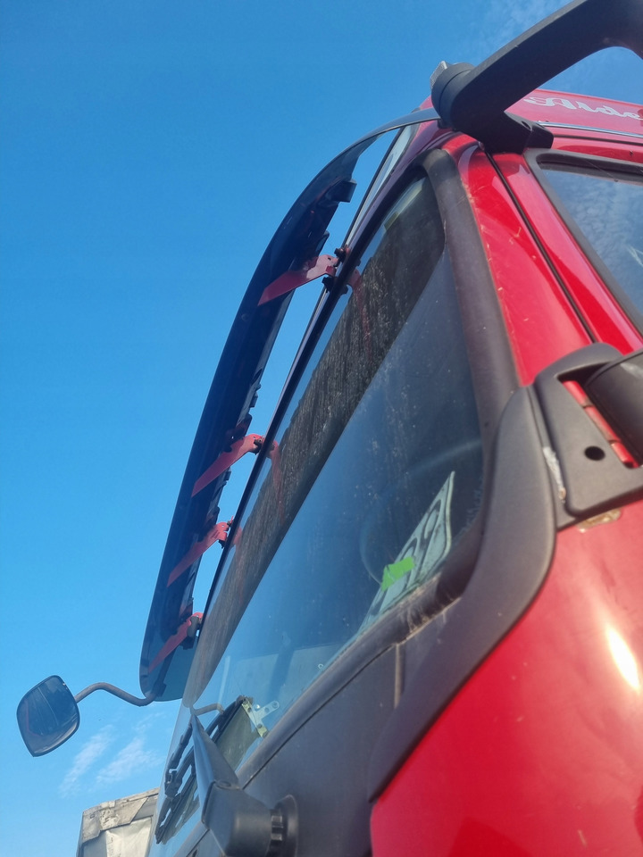 VOLVO BLENDA DASZEK OSŁONA PRZECIWSŁONECZNA MOCOWANIA VOLVO FH 13 16 LIFT - Sun visor for Truck: picture 4 VOLVO BLENDA DASZEK OSŁONA PRZECIWSŁONECZNA MOCOWANIA VOLVO FH 13 16 LIFT - Sun visor for Truck: picture 4