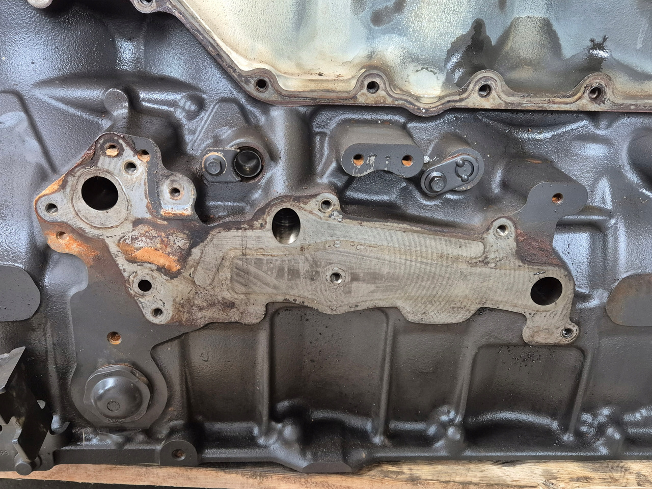 VOLVO BLOK SILNIKA RENAULT GAMA RANGE T EVO TURBOCOMPOUND VOLVO FH 5 D13K 2226825 K8 - Cylinder block for Truck: picture 5 VOLVO BLOK SILNIKA RENAULT GAMA RANGE T EVO TURBOCOMPOUND VOLVO FH 5 D13K 2226825 K8 - Cylinder block for Truck: picture 5