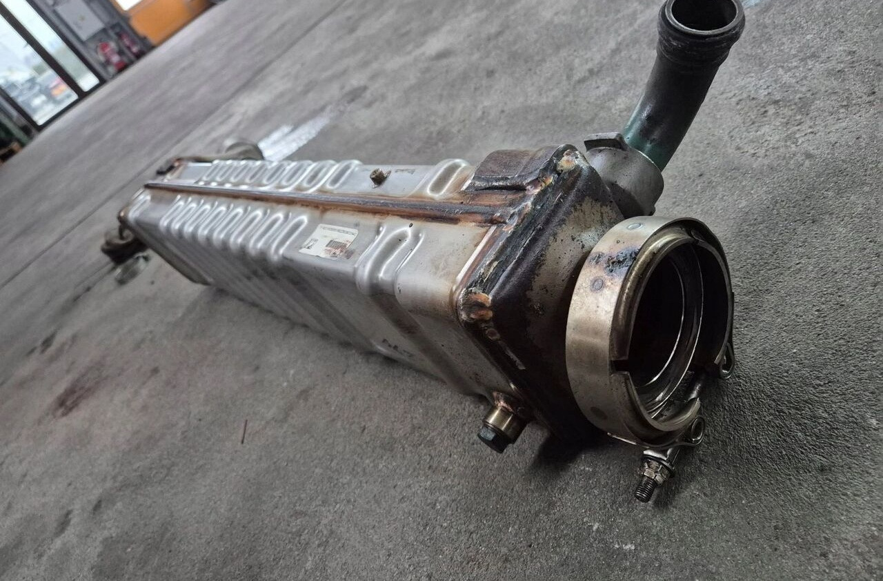 VOLVO CHŁODNICZKA SPALIN EGR FH 4 FH 16 D16K EURO6 21968564 - EGR cooler for Truck: picture 4 VOLVO CHŁODNICZKA SPALIN EGR FH 4 FH 16 D16K EURO6 21968564 - EGR cooler for Truck: picture 4