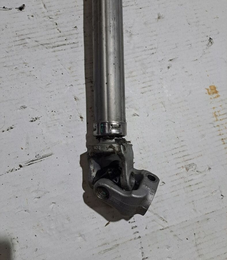 VOLVO DRĄŻEK KOLUMNY KIEROWNICZEJ DO KABINY VOLVO FH 4 - Steering for Truck: picture 3 VOLVO DRĄŻEK KOLUMNY KIEROWNICZEJ DO KABINY VOLVO FH 4 - Steering for Truck: picture 3