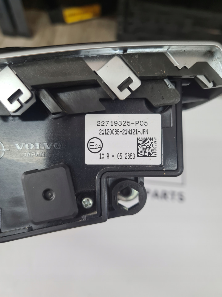 VOLVO JOYSTICK ZMIANY BIEGÓW LEWAREK VOLVO FH 5 FM 5 EURO 6 ORYGINAŁ 22719325 - Gear stick for Truck: picture 5 VOLVO JOYSTICK ZMIANY BIEGÓW LEWAREK VOLVO FH 5 FM 5 EURO 6 ORYGINAŁ 22719325 - Gear stick for Truck: picture 5