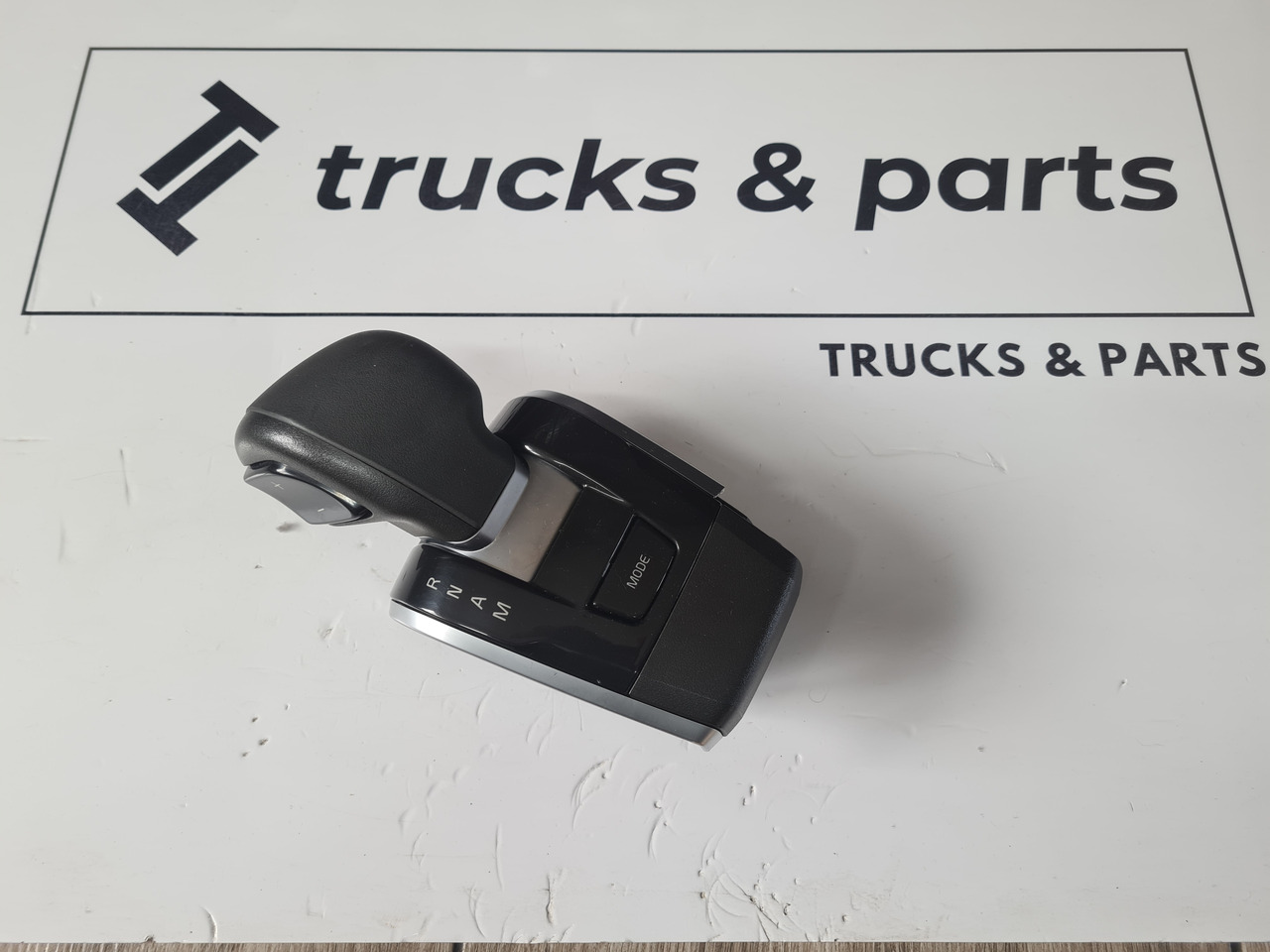 VOLVO JOYSTICK ZMIANY BIEGÓW LEWAREK VOLVO FH 5 FM 5 EURO 6 ORYGINAŁ 22719325 - Gear stick for Truck: picture 2 VOLVO JOYSTICK ZMIANY BIEGÓW LEWAREK VOLVO FH 5 FM 5 EURO 6 ORYGINAŁ 22719325 - Gear stick for Truck: picture 2