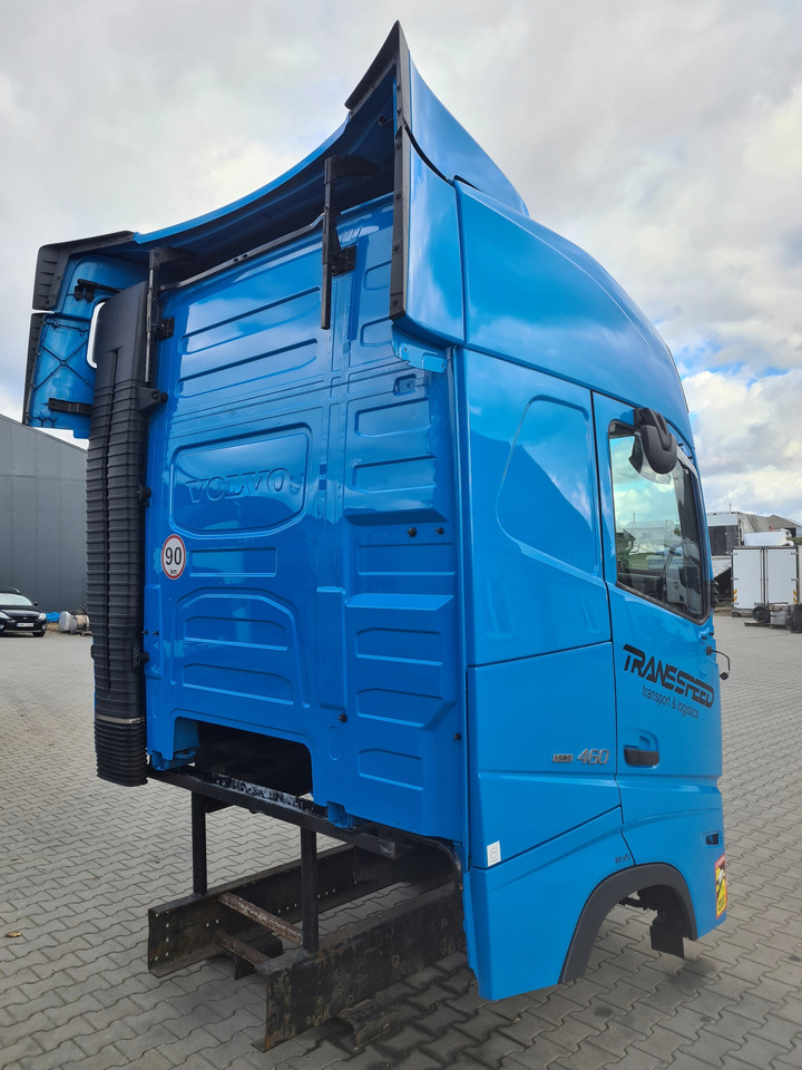 VOLVO KABINA KOMPLETNA VOLVO FH 5 EURO 6 I-SAVE GLOBETROTTER - Cab for Truck: picture 3 VOLVO KABINA KOMPLETNA VOLVO FH 5 EURO 6 I-SAVE GLOBETROTTER - Cab for Truck: picture 3