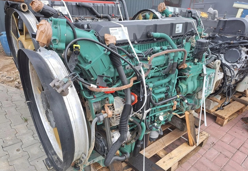 Engine VOLVO KOMPLETNY D11K410 450 EUVI: picture 6