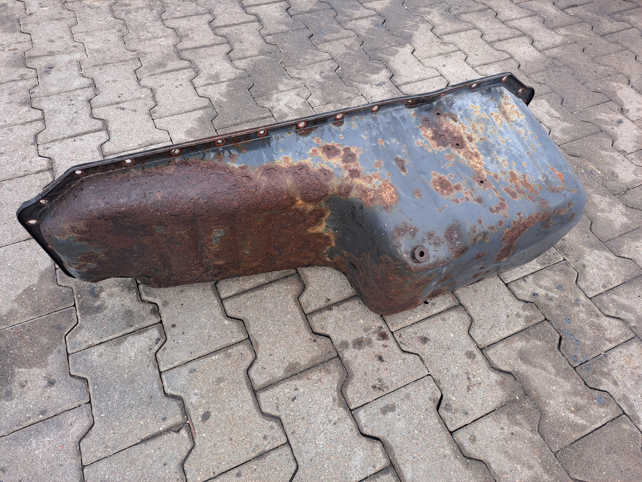 VOLVO MISA MISKA OLEJOWA RENAULT MIDLUM PREMIUM DXI 7 VOLVO FL FE - Oil pan for Truck: picture 3 VOLVO MISA MISKA OLEJOWA RENAULT MIDLUM PREMIUM DXI 7 VOLVO FL FE - Oil pan for Truck: picture 3