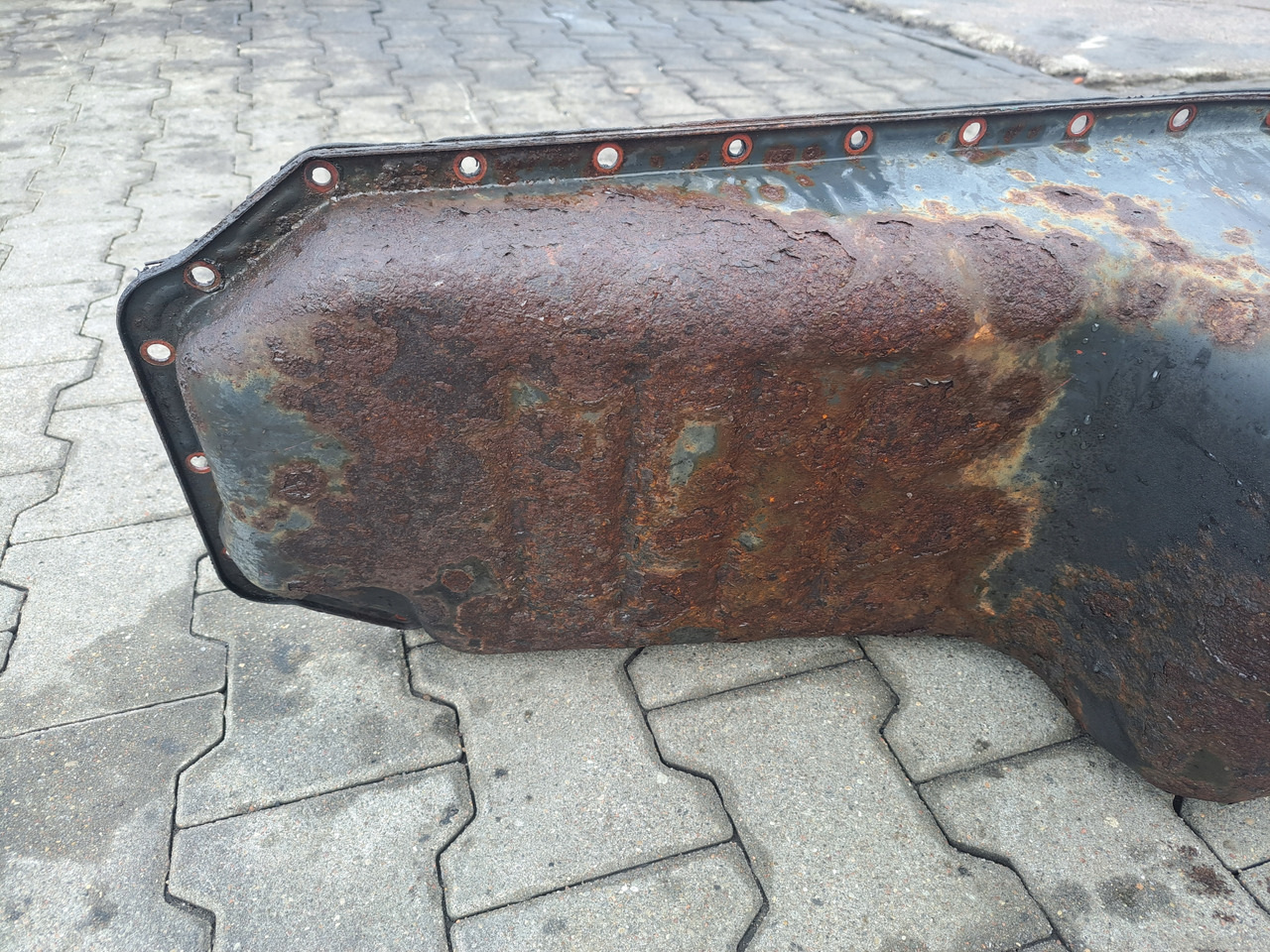 VOLVO MISA MISKA OLEJOWA RENAULT MIDLUM PREMIUM DXI 7 VOLVO FL FE - Oil pan for Truck: picture 4 VOLVO MISA MISKA OLEJOWA RENAULT MIDLUM PREMIUM DXI 7 VOLVO FL FE - Oil pan for Truck: picture 4