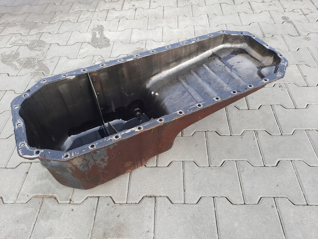 VOLVO MISA MISKA OLEJOWA SILNIKA RENAULT MIDLUM PREMIUM DXI 7 VOLVO FL FE - Oil pan for Truck: picture 5 VOLVO MISA MISKA OLEJOWA SILNIKA RENAULT MIDLUM PREMIUM DXI 7 VOLVO FL FE - Oil pan for Truck: picture 5