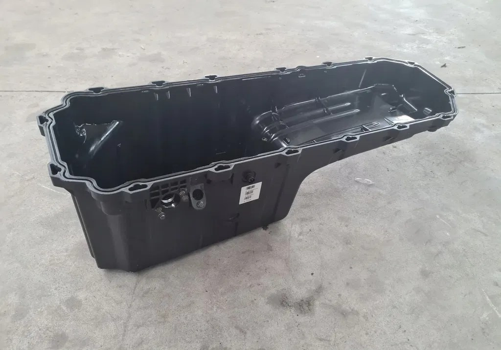 VOLVO MISA MISKA OLEJOWA SILNIKA VOLVO FH 16 D16K EURO 6 - Oil pan for Truck: picture 1 VOLVO MISA MISKA OLEJOWA SILNIKA VOLVO FH 16 D16K EURO 6 - Oil pan for Truck: picture 1