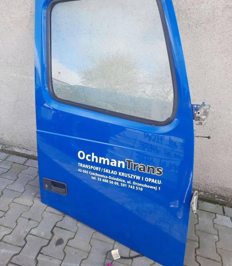 Volvo FH 12 13 - Door and parts for Truck: picture 1 Volvo FH 12 13 - Door and parts for Truck: picture 1