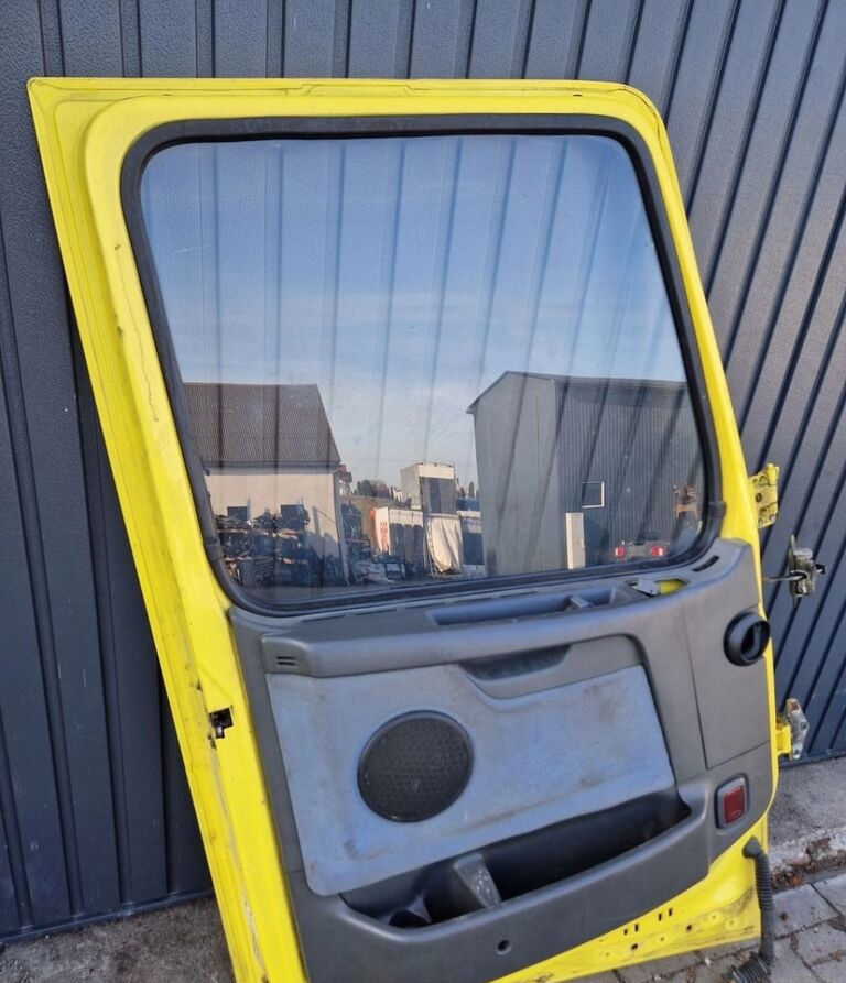 Volvo KOMPLETNE LEWE FH 12 13 Volvo FH 12 13 - Door and parts for Truck: picture 3 Volvo KOMPLETNE LEWE FH 12 13 Volvo FH 12 13 - Door and parts for Truck: picture 3