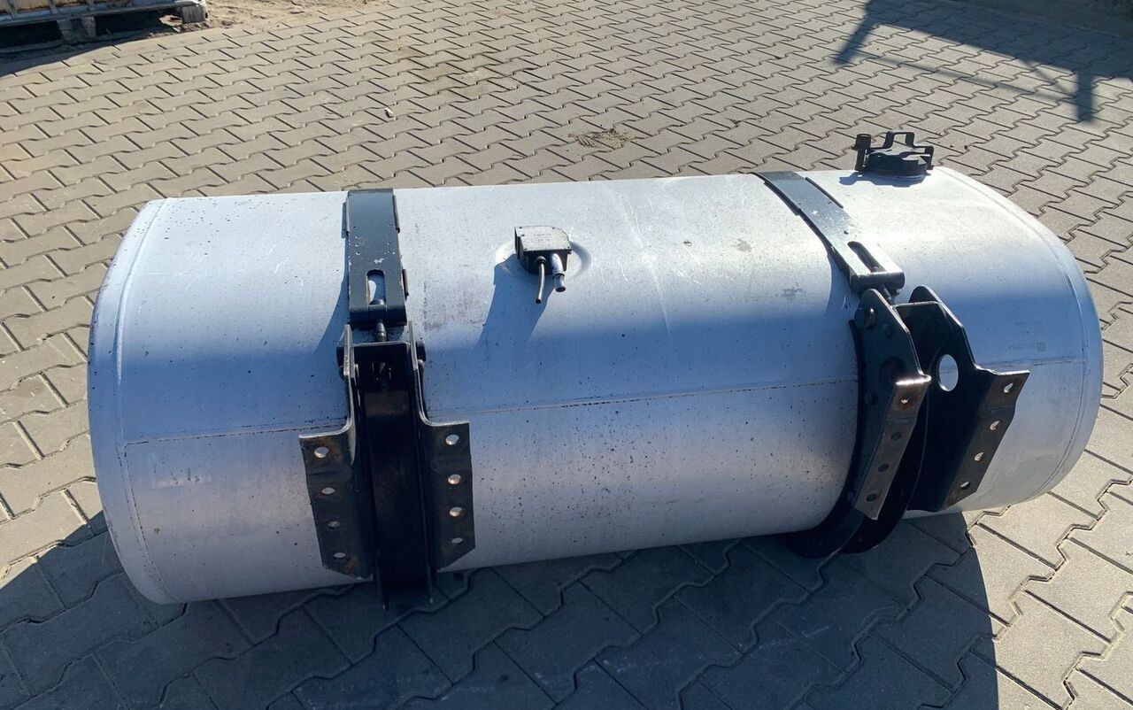 Volvo ZBIORNIK PALIWA RENAULT GAMA T LOW DECK 150x69x56 22038784 - Fuel tank for Truck: picture 4 Volvo ZBIORNIK PALIWA RENAULT GAMA T LOW DECK 150x69x56 22038784 - Fuel tank for Truck: picture 4