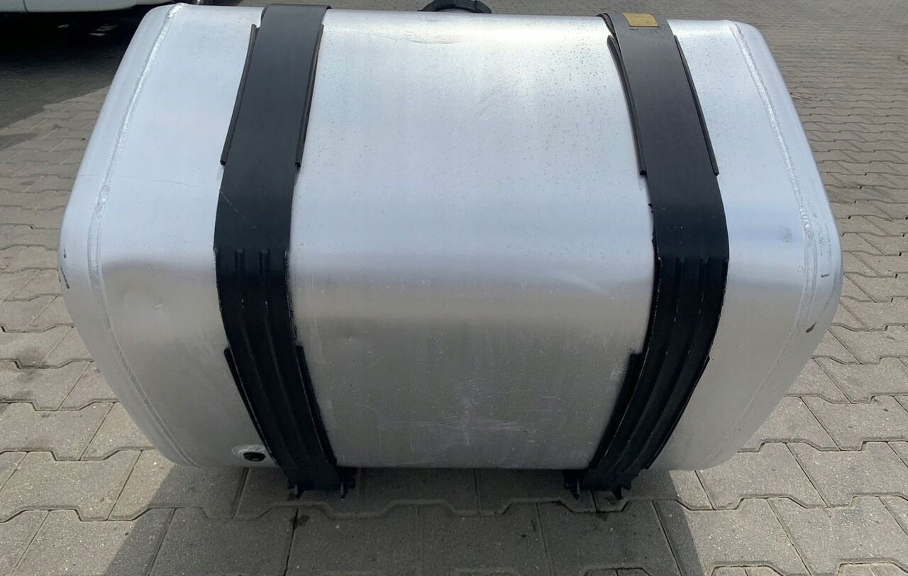 Volvo ZBIORNIK PALIWA RENAULT GAMA T VOLVO FH 4 FM 4 LOW DECK 82x69x56 21516469 - Fuel tank for Truck: picture 5 Volvo ZBIORNIK PALIWA RENAULT GAMA T VOLVO FH 4 FM 4 LOW DECK 82x69x56 21516469 - Fuel tank for Truck: picture 5