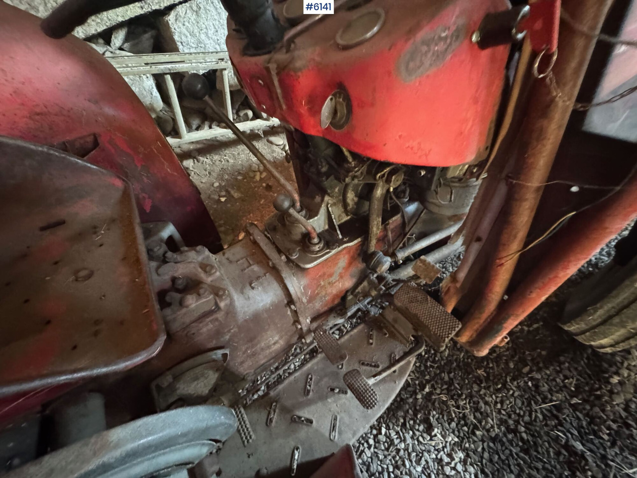 Farm tractor 1967 Massey Ferguson 135. WATCH VIDEO!: picture 14