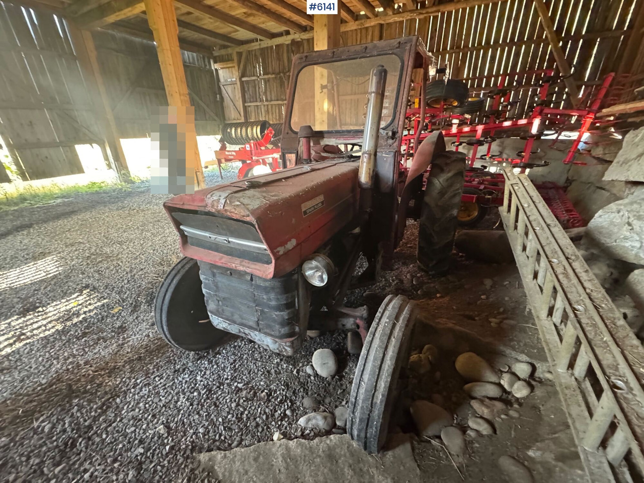Farm tractor 1967 Massey Ferguson 135. WATCH VIDEO!: picture 7