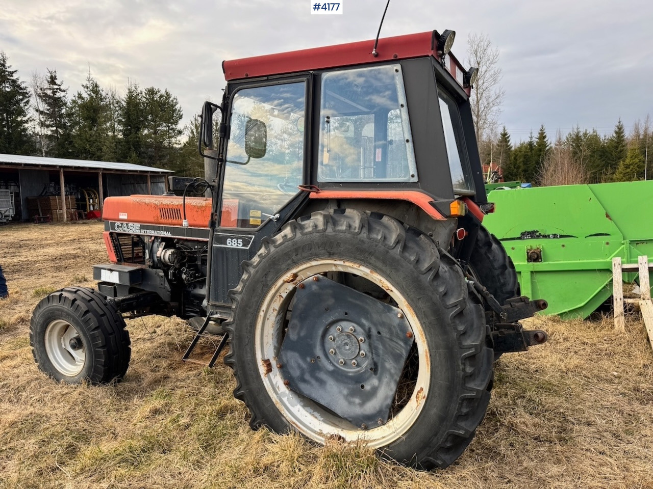 1986 Case International 685 4x2 - Farm tractor: picture 5 1986 Case International 685 4x2 - Farm tractor: picture 5