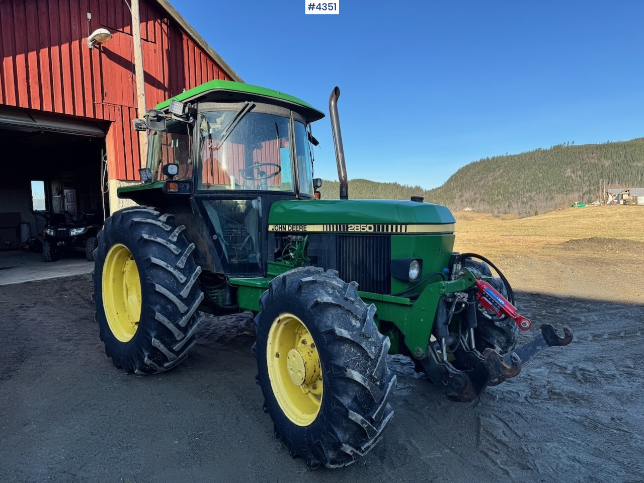 1991 John Deere 2850 4x4 Synchron w/ front hydraulics. - Farm tractor: picture 1 1991 John Deere 2850 4x4 Synchron w/ front hydraulics. - Farm tractor: picture 1