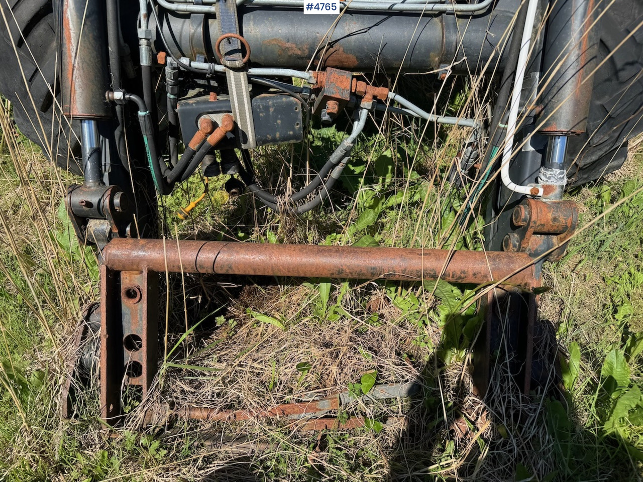 Farm tractor 1995 Case International 4230 w/front loader.: picture 16 Farm tractor 1995 Case International 4230 w/front loader.: picture 16