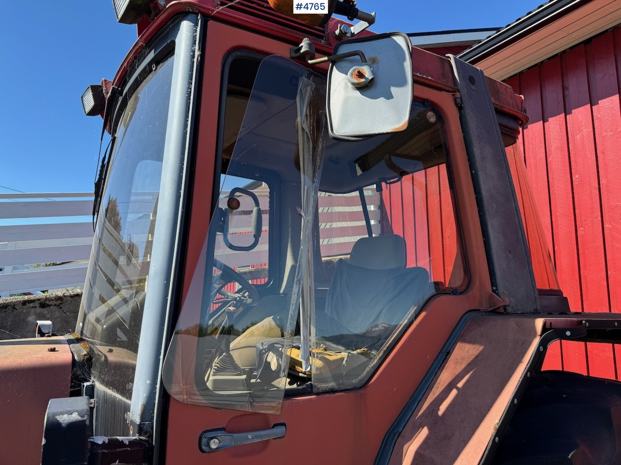 Farm tractor 1995 Case International 4230 w/front loader.: picture 11 Farm tractor 1995 Case International 4230 w/front loader.: picture 11