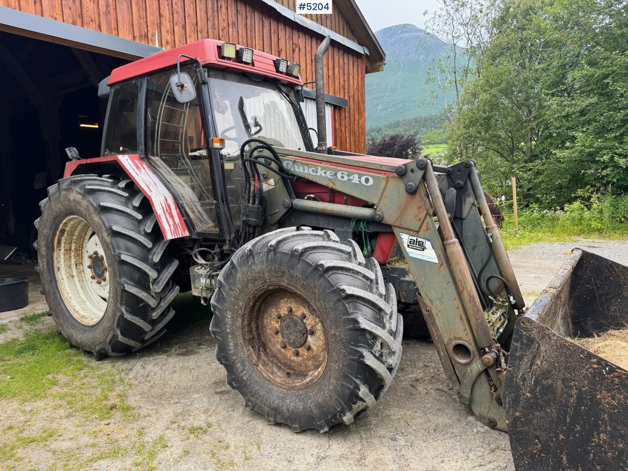 Farm tractor 1996 Case International 5120 Maxxum: picture 7