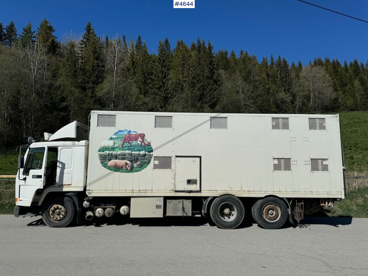 1997 Volvo FL12 6x2 Dyretransportbil - Livestock truck: picture 1 1997 Volvo FL12 6x2 Dyretransportbil - Livestock truck: picture 1