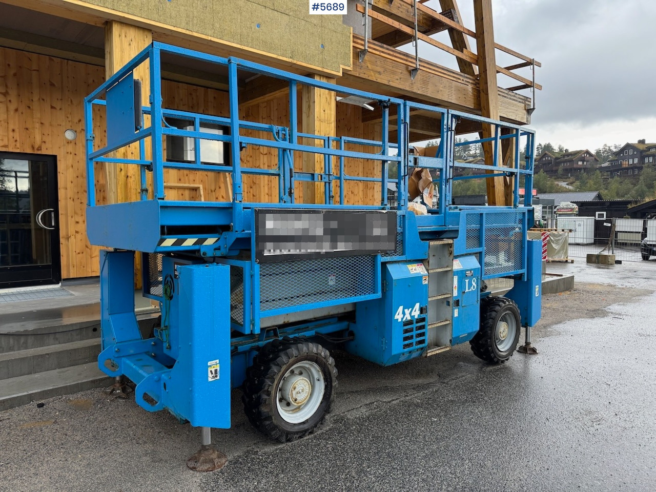2005 Genie GS-3384 Scissor Lift - Scissor lift: picture 1 2005 Genie GS-3384 Scissor Lift - Scissor lift: picture 1