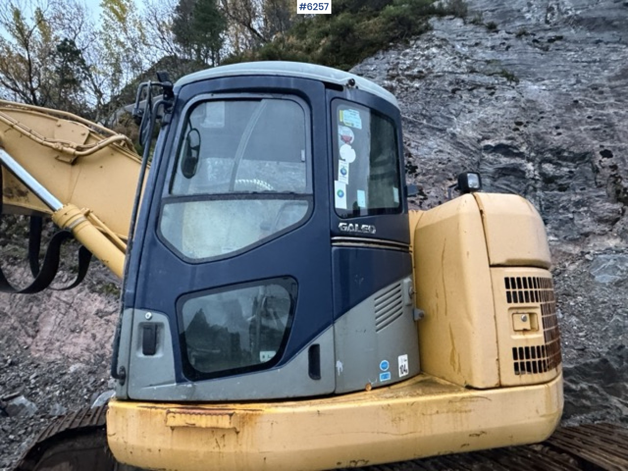 2005 Komatsu PC228 USLC-3K with Digging Bucket – SEE VIDEO! - Excavator: picture 4 2005 Komatsu PC228 USLC-3K with Digging Bucket – SEE VIDEO! - Excavator: picture 4
