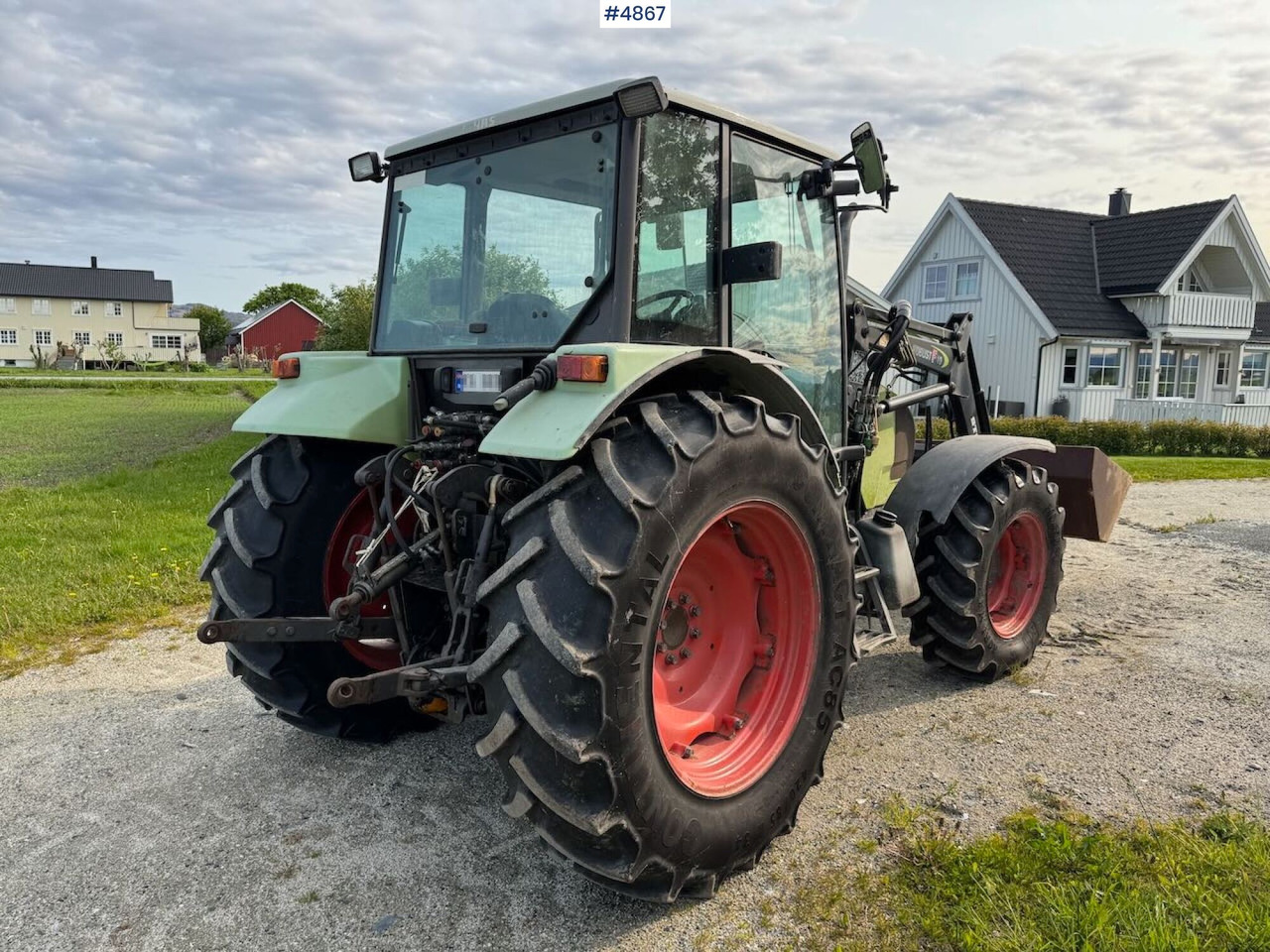 2007 Claas Celtis 446 with front loader, pallet forks, and bucket - Farm tractor: picture 5 2007 Claas Celtis 446 with front loader, pallet forks, and bucket - Farm tractor: picture 5