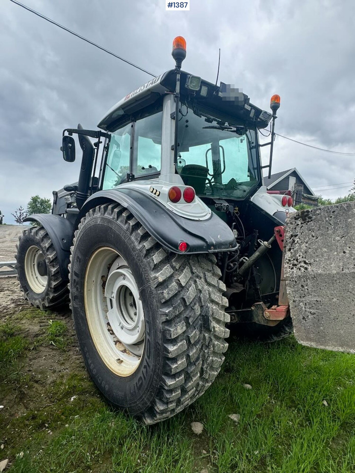 2007 Valtra T190 4x4 Tractor w/ bucket - Farm tractor: picture 5 2007 Valtra T190 4x4 Tractor w/ bucket - Farm tractor: picture 5