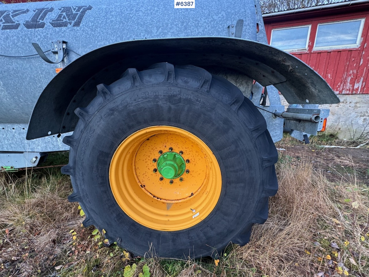 Slurry tanker 2008 Joskin Winpack 10000 ME fertilizer spreader: picture 11