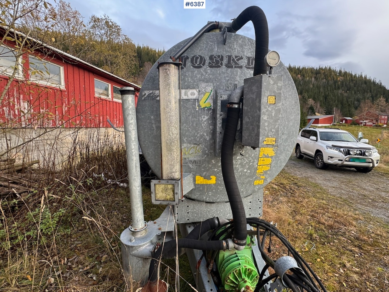 Slurry tanker 2008 Joskin Winpack 10000 ME fertilizer spreader: picture 18