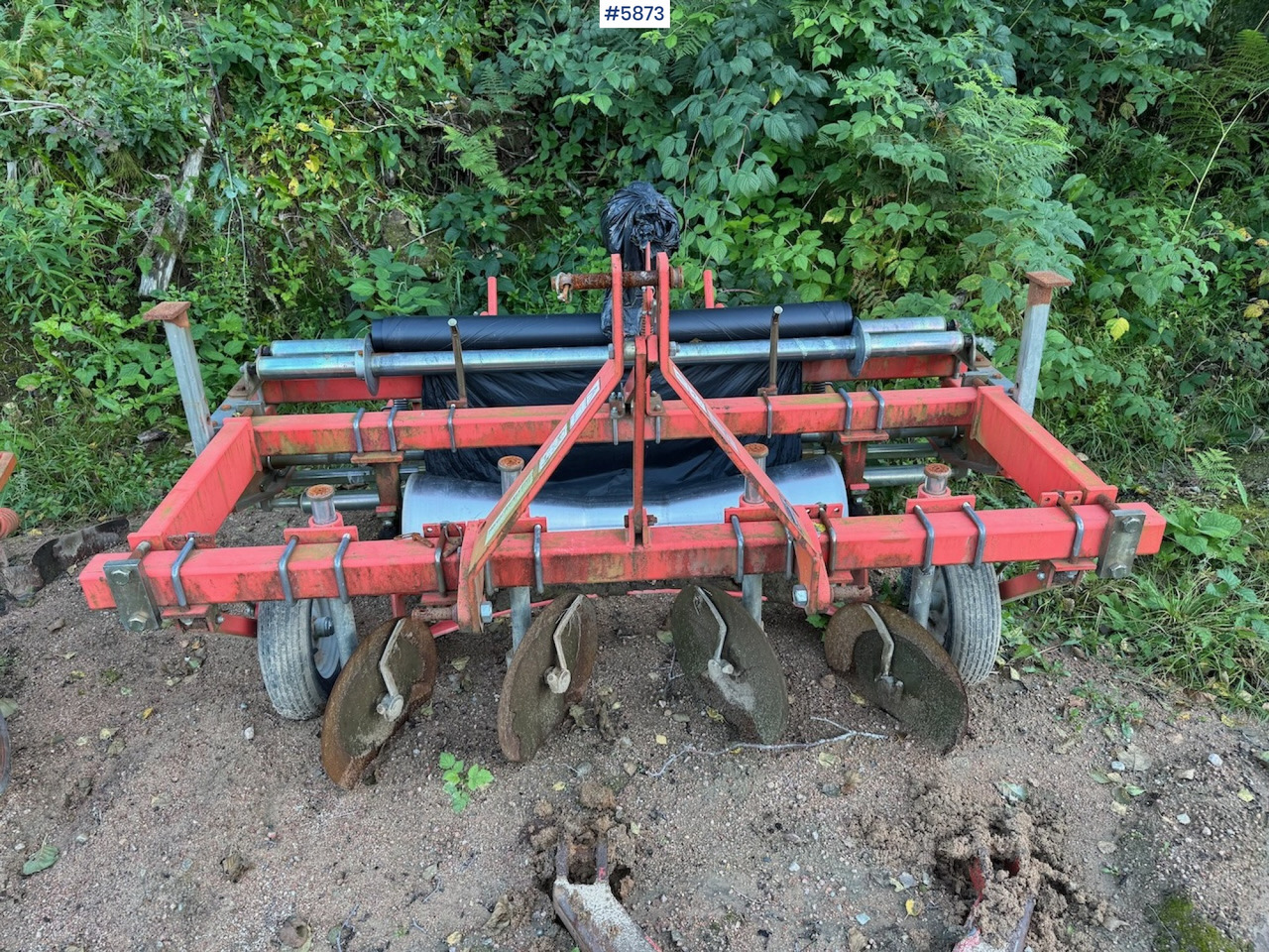 2012 Checchi and Magli PS 14 Plus Plastlayer - Soil tillage equipment: picture 1 2012 Checchi and Magli PS 14 Plus Plastlayer - Soil tillage equipment: picture 1