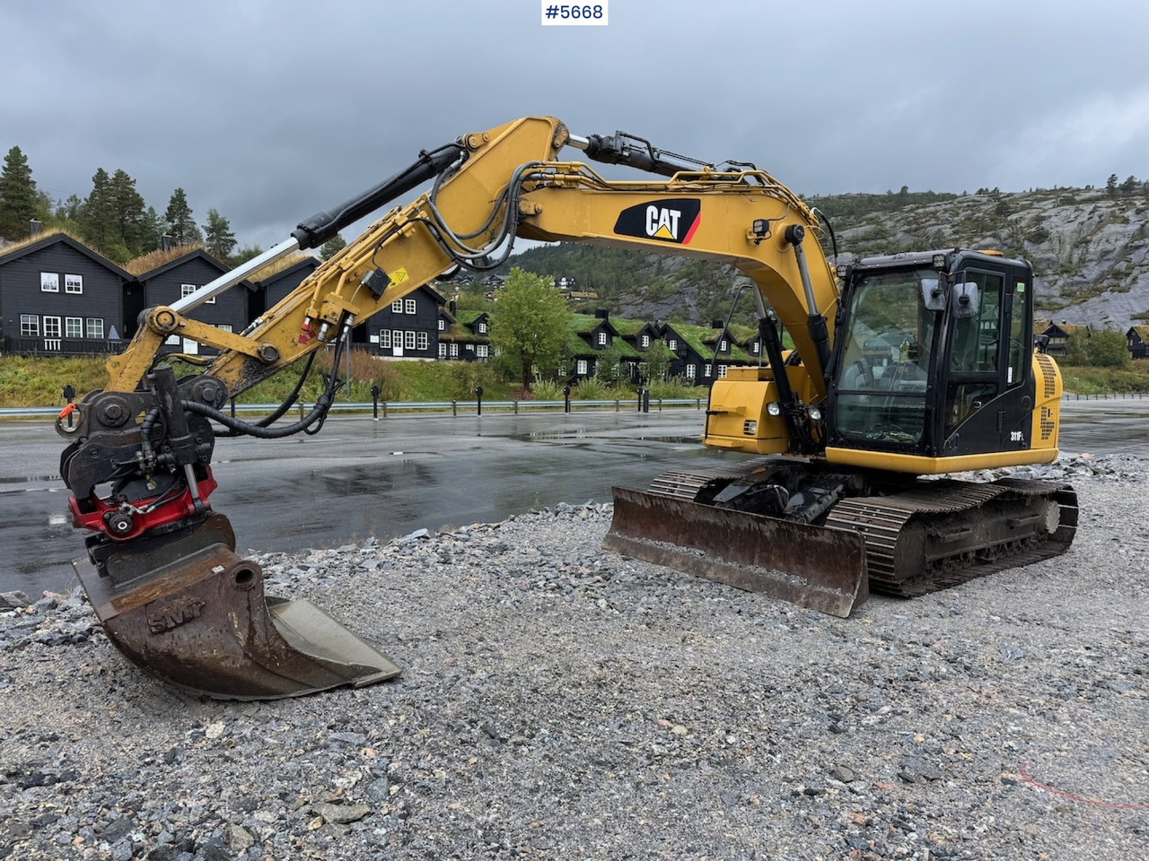 2014 Cat 311F LRR w/ rotor tilt and buckets. - Excavator: picture 1 2014 Cat 311F LRR w/ rotor tilt and buckets. - Excavator: picture 1