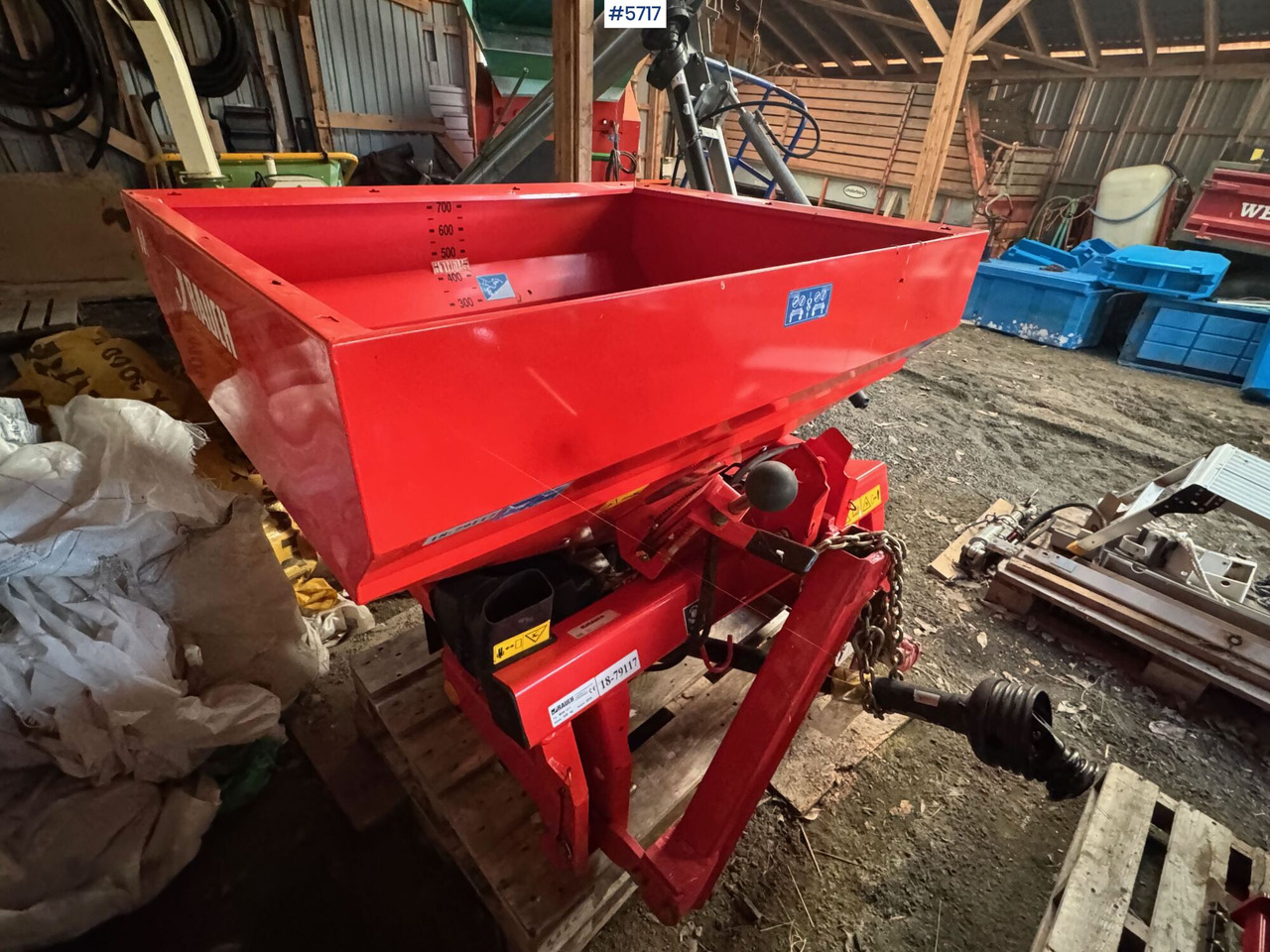 2015 RAUCH MDS 12.1 Fertiliser Spreader - Fertilizer spreader: picture 4 2015 RAUCH MDS 12.1 Fertiliser Spreader - Fertilizer spreader: picture 4