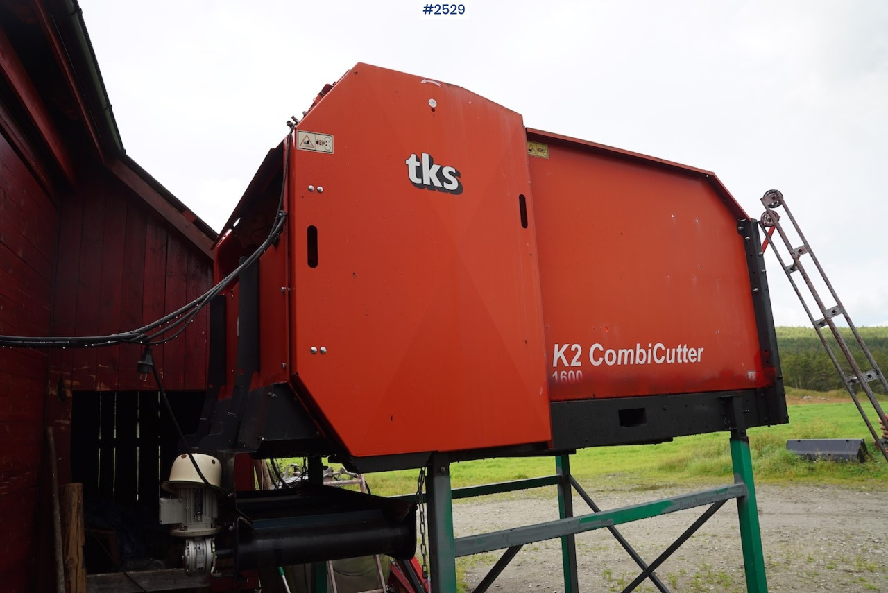 2015 TKS K2 CombiCutter 1600 w/side ejector - Tedding equipment: picture 2 2015 TKS K2 CombiCutter 1600 w/side ejector - Tedding equipment: picture 2