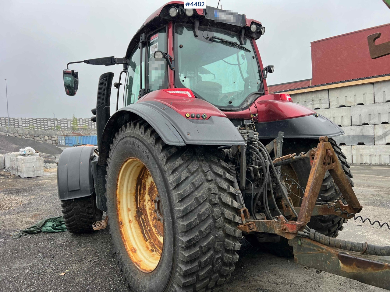 2017 Valtra T234 tractor Plow rigged Tractor w/ 2011 Foss-Eik 5.150 Trailer - Farm tractor: picture 2 2017 Valtra T234 tractor Plow rigged Tractor w/ 2011 Foss-Eik 5.150 Trailer - Farm tractor: picture 2
