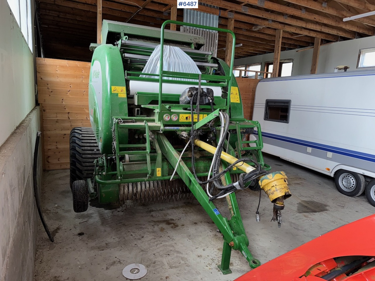 2021 McHale F5600 Plus w/ Camless Pick-Up and 710 Tires. - Tedding equipment: picture 3 2021 McHale F5600 Plus w/ Camless Pick-Up and 710 Tires. - Tedding equipment: picture 3